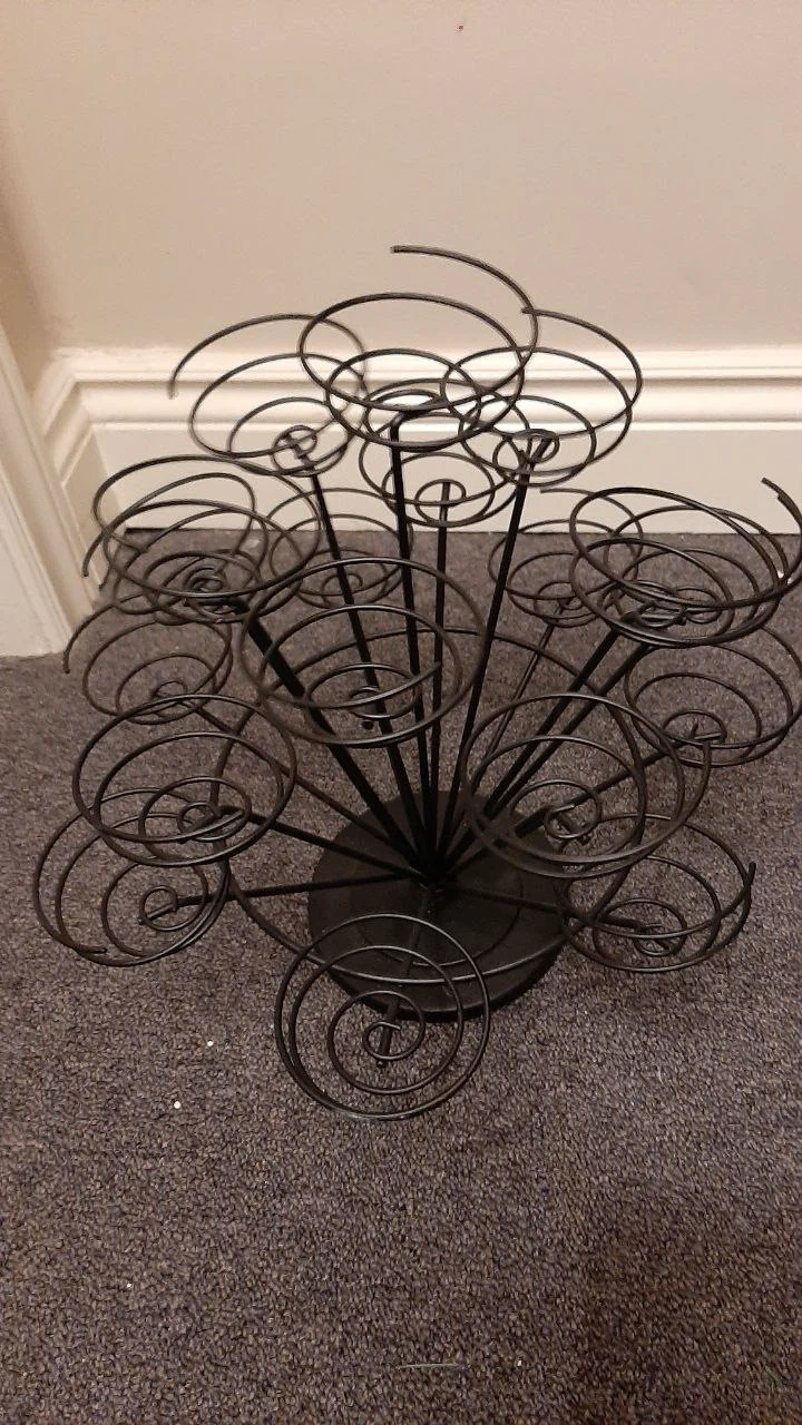 Black Metal Cupcake Stand - photo 3