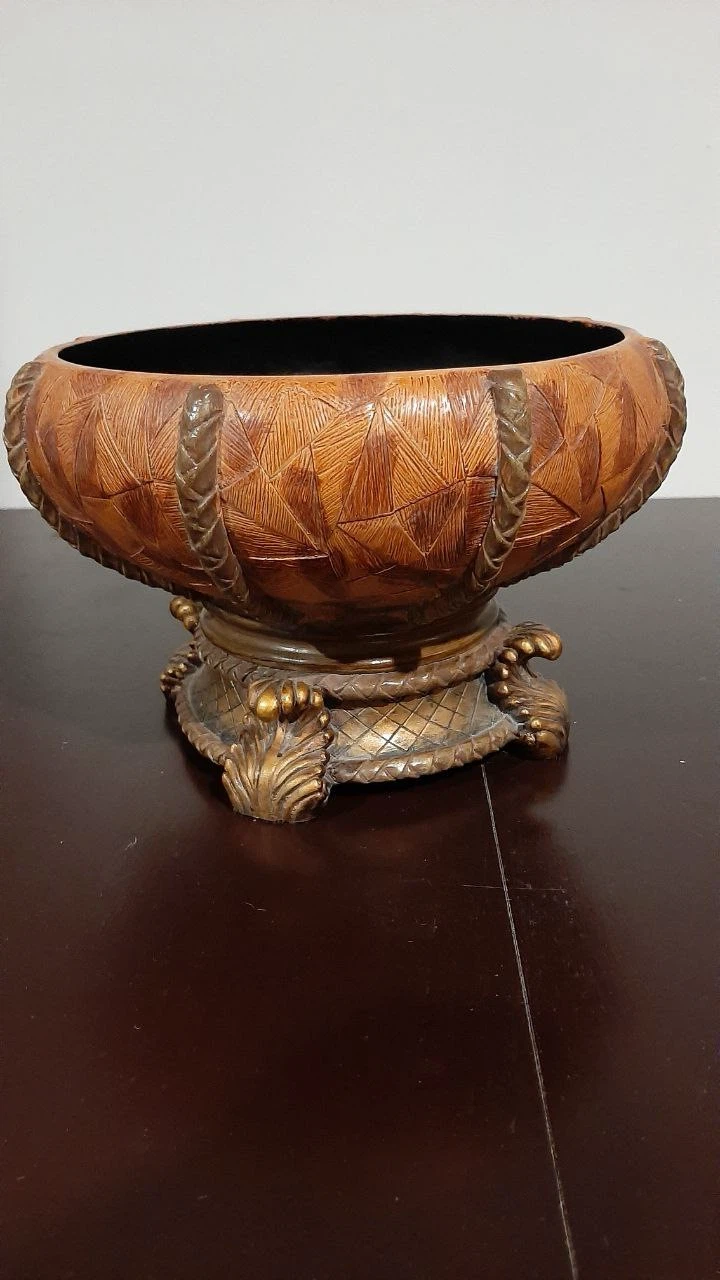 Decorative Bowl on Pedestal