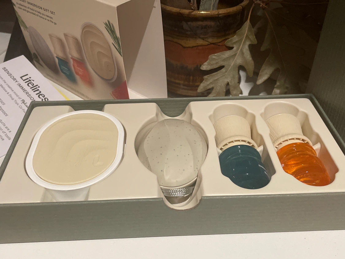 NEW Lifelines Sensory Immersion Gift Set - photo 3