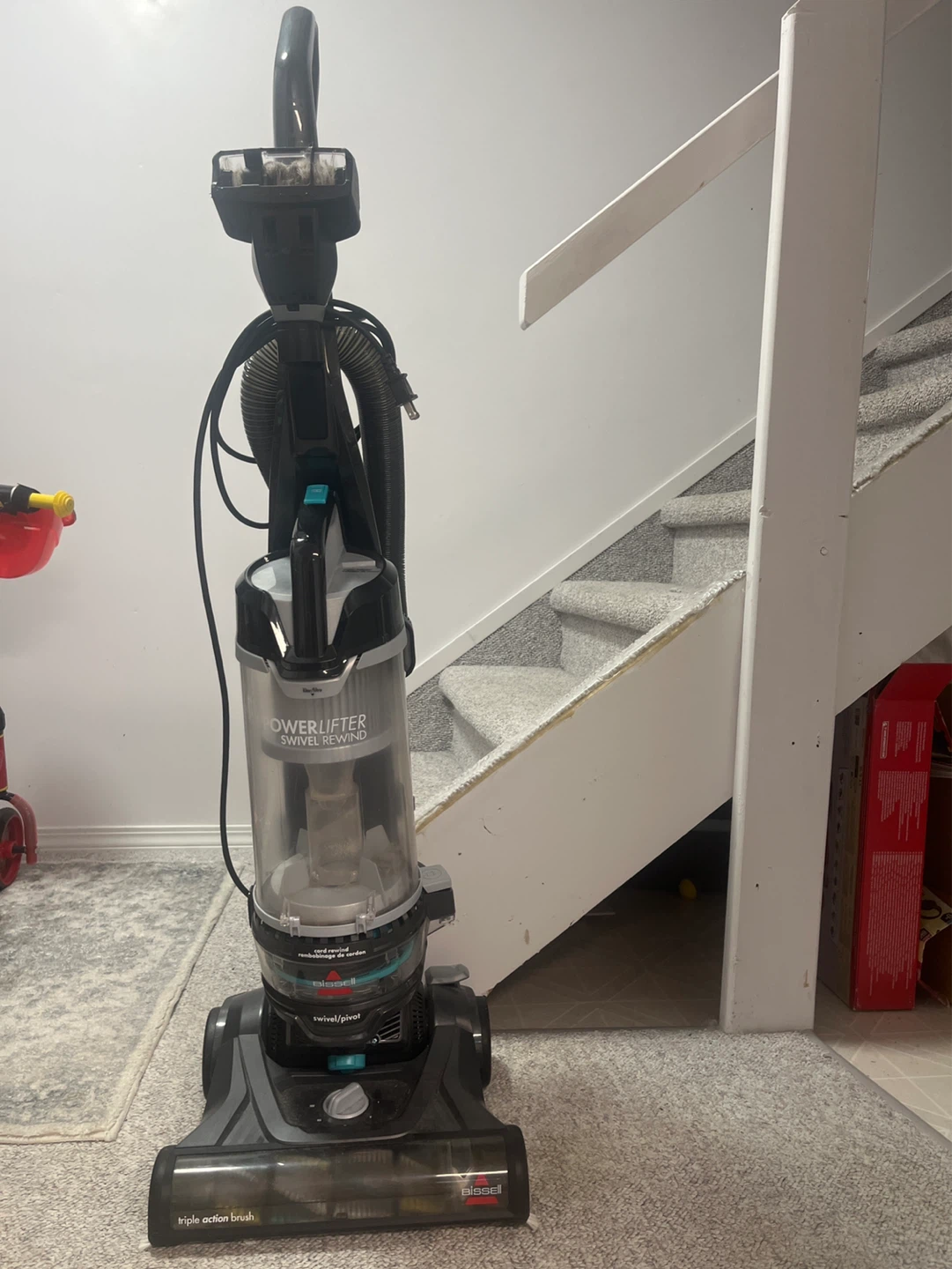 Bissell PowerLifter Swivel Rewind Vacuum