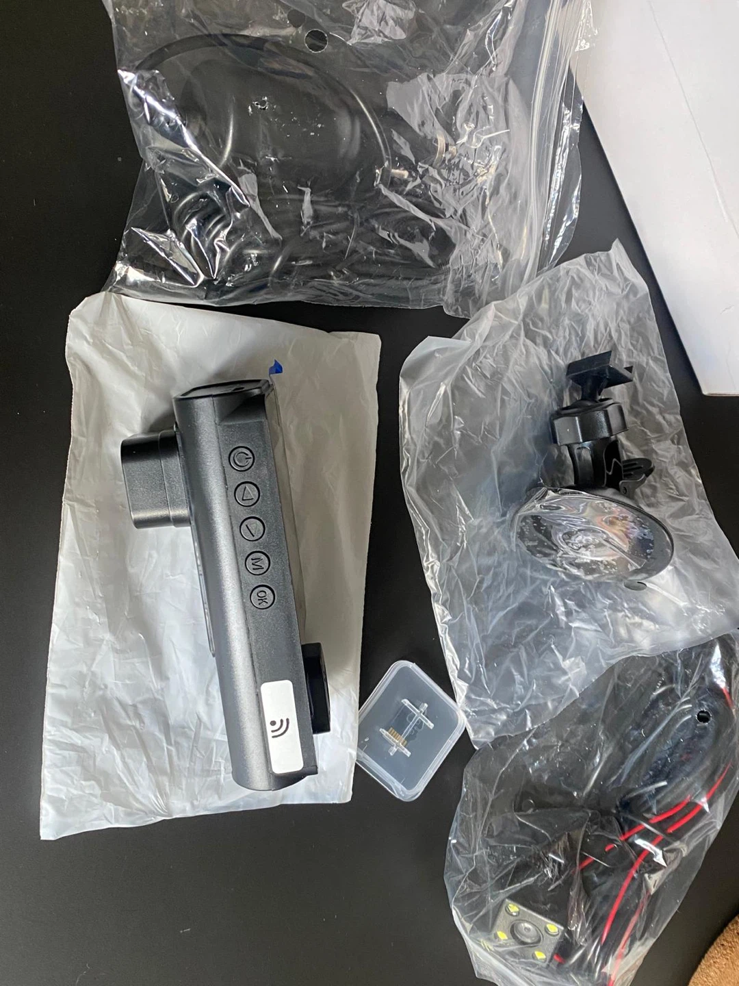 3 channel Wifi Dash Cam - photo 2