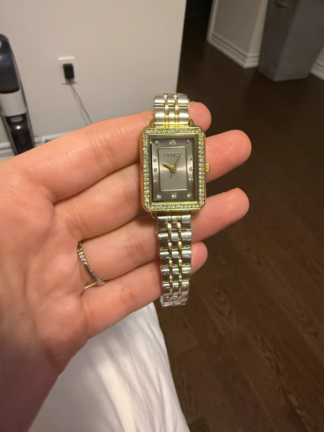 Oliya rectangular watch - photo 3
