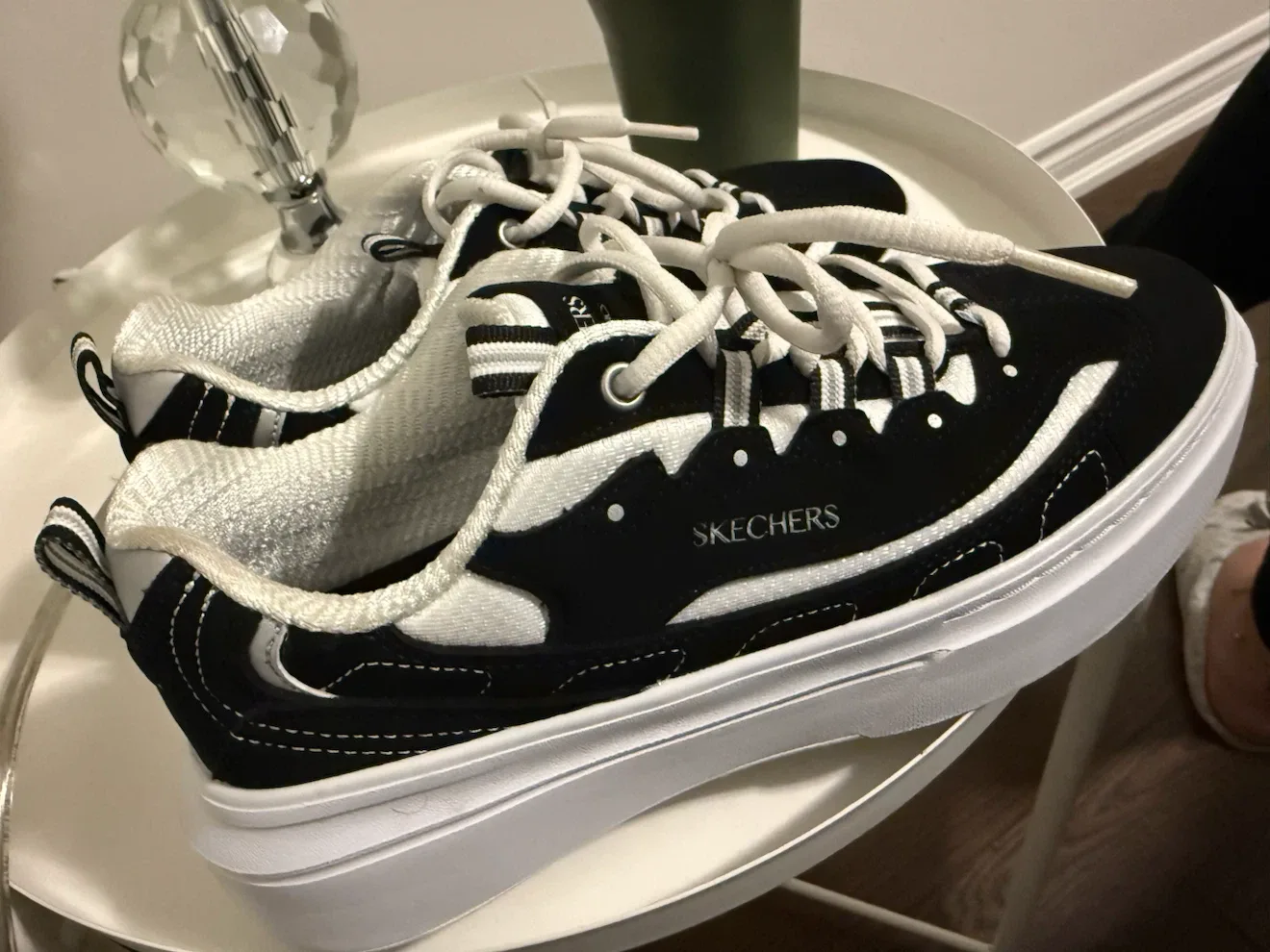 Skechers Court & Classics Sneakers size 8.5 - photo 3