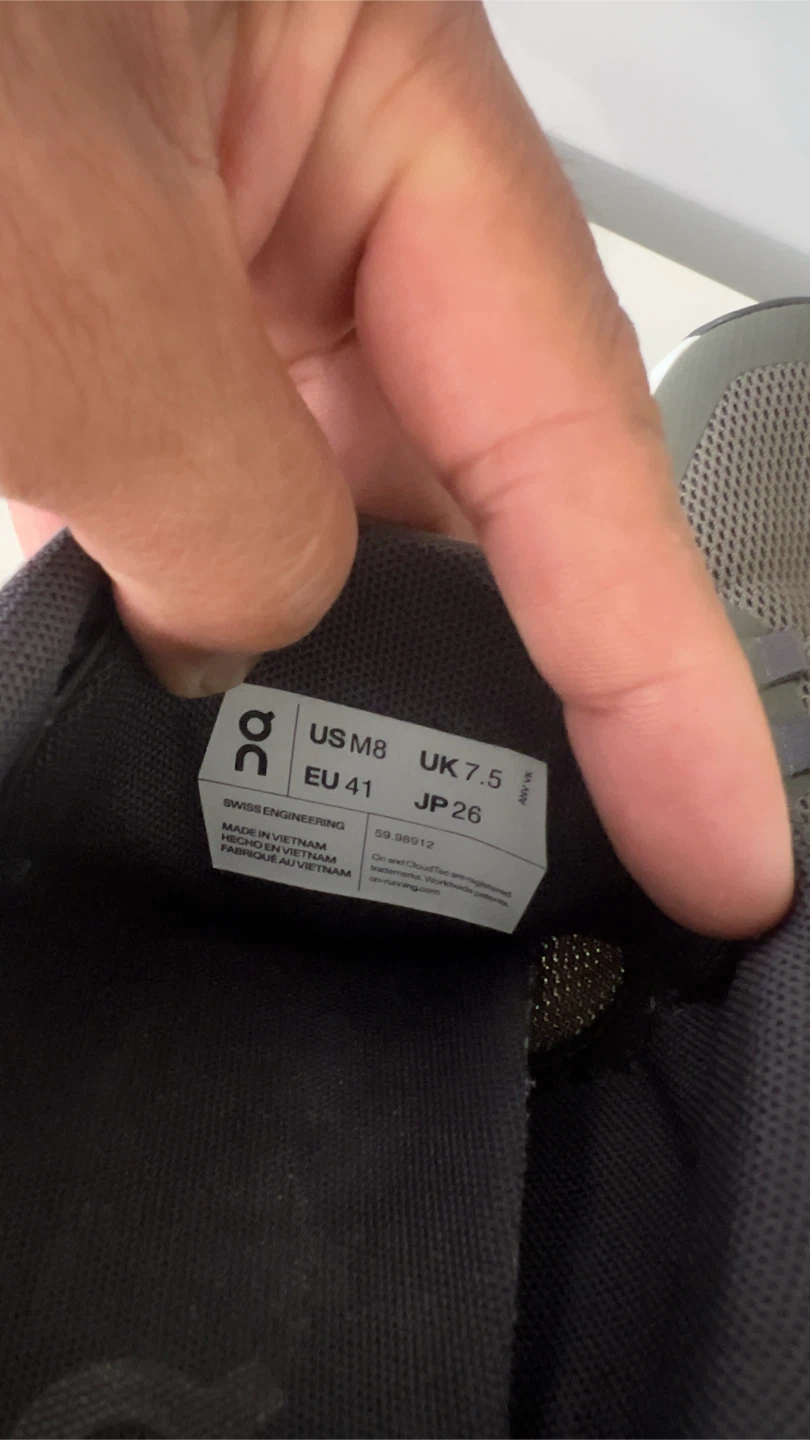 Oncloud shoes 8M - photo 3