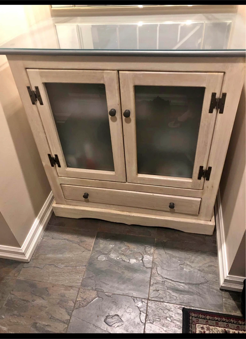 Cabinet with drawers
