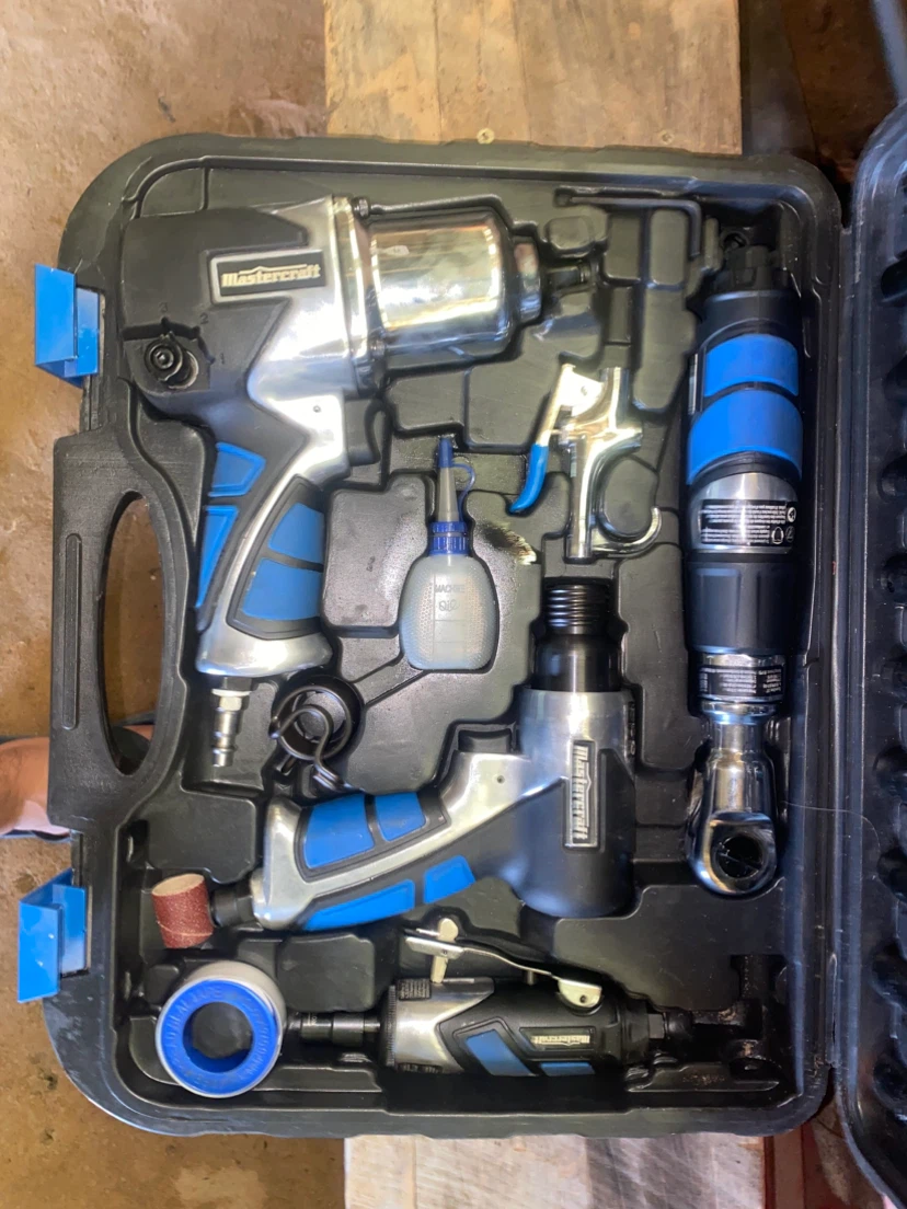 Mastercraft Air Tool Kit - photo 2