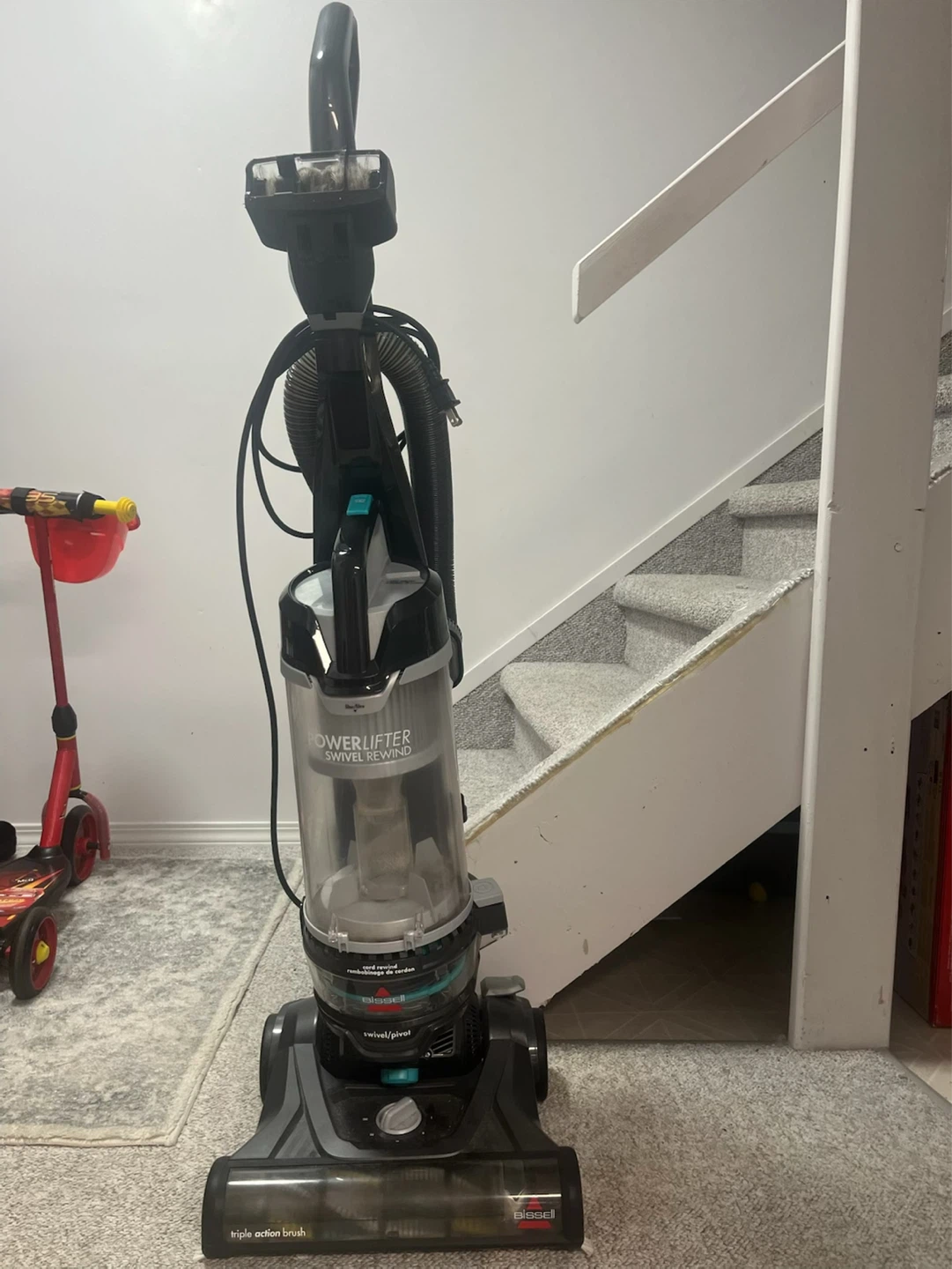Bissell PowerLifter Swivel Rewind Vacuum