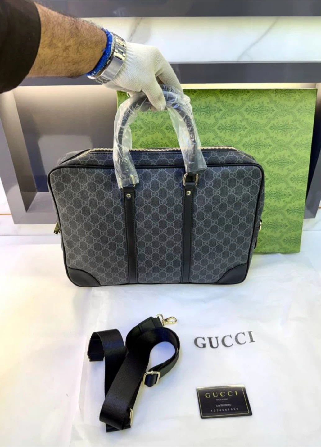 Gucci Monogram Messenger Bag - photo 2