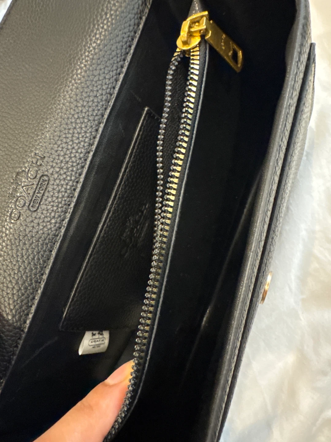 Black Coach Pebbled Leather Handbag - photo 3