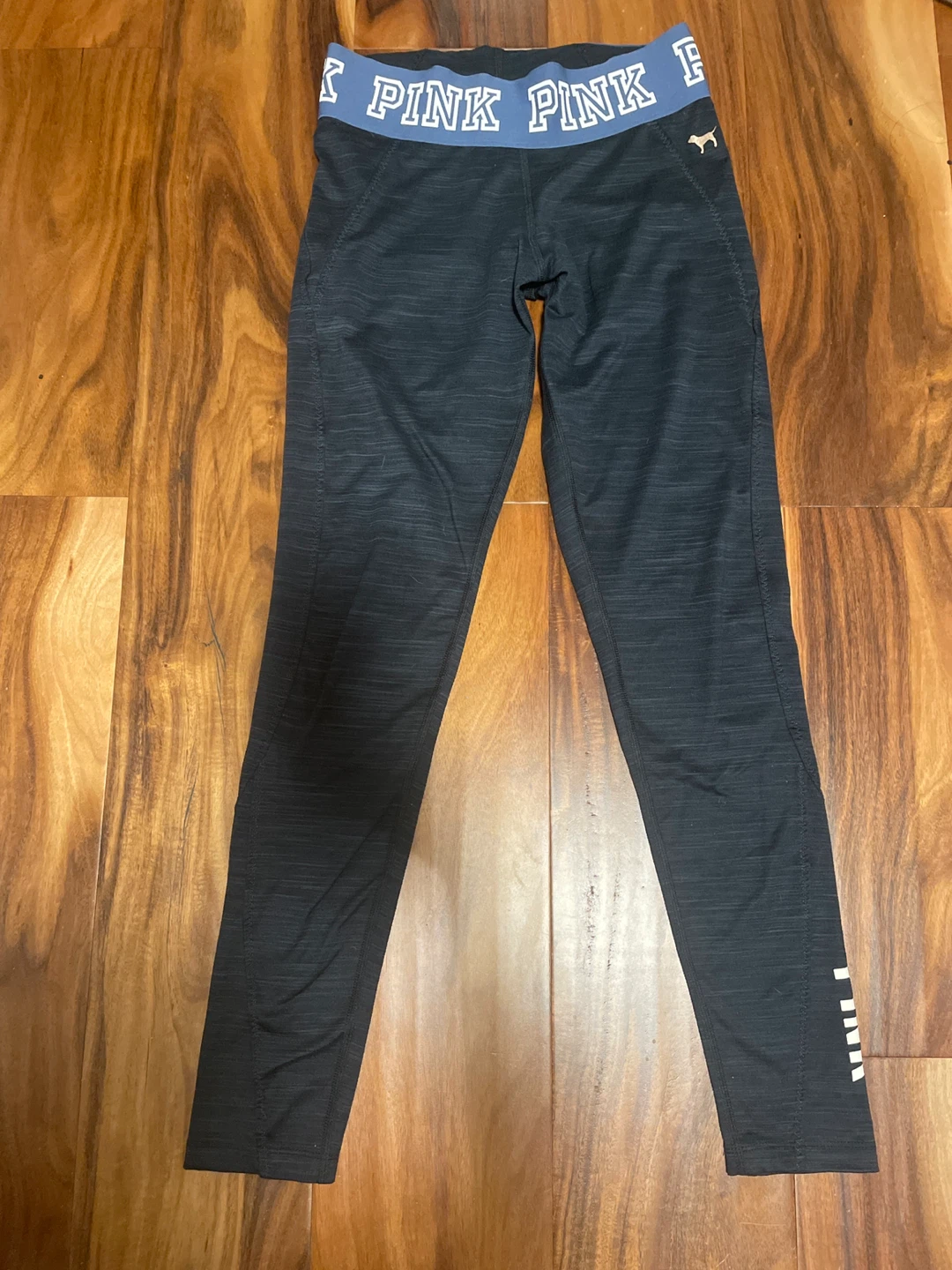 VS Pink leggings