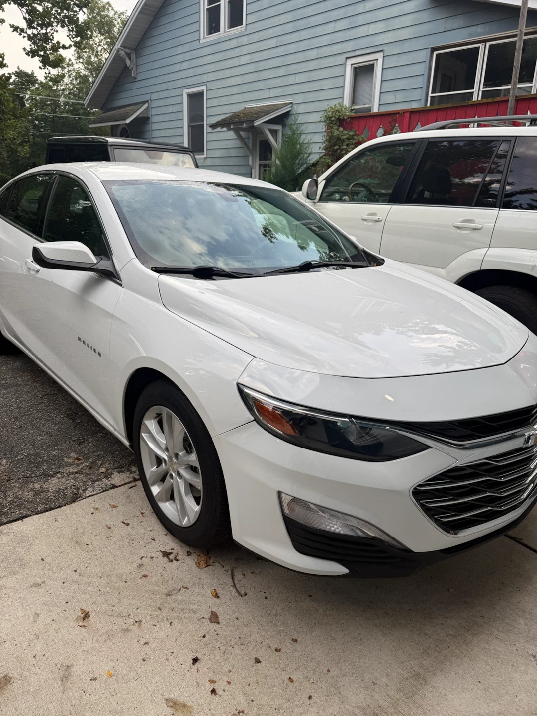 2020 Chevrolet Malibu Sedan White - photo 2