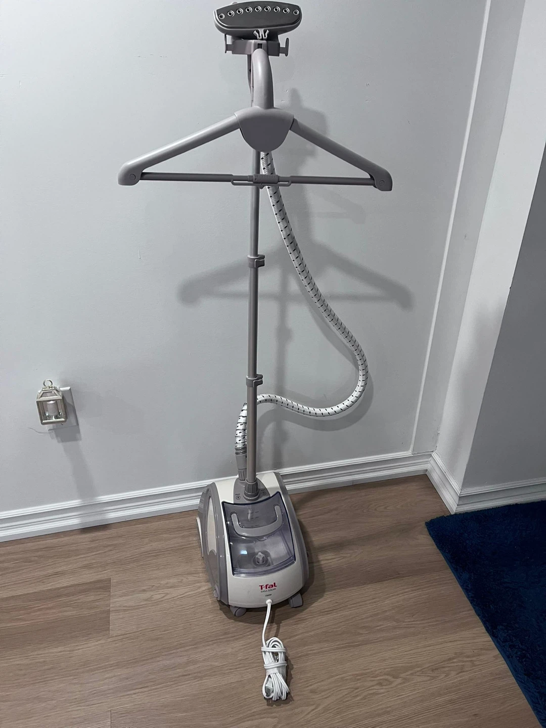 T-fal Easy Steam 1500W Garment Steamer - photo 2