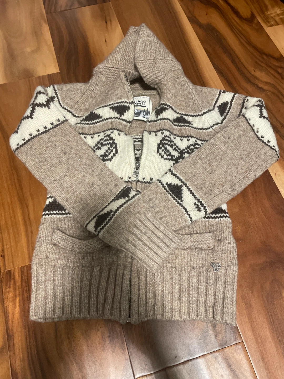 TNA Cardigan