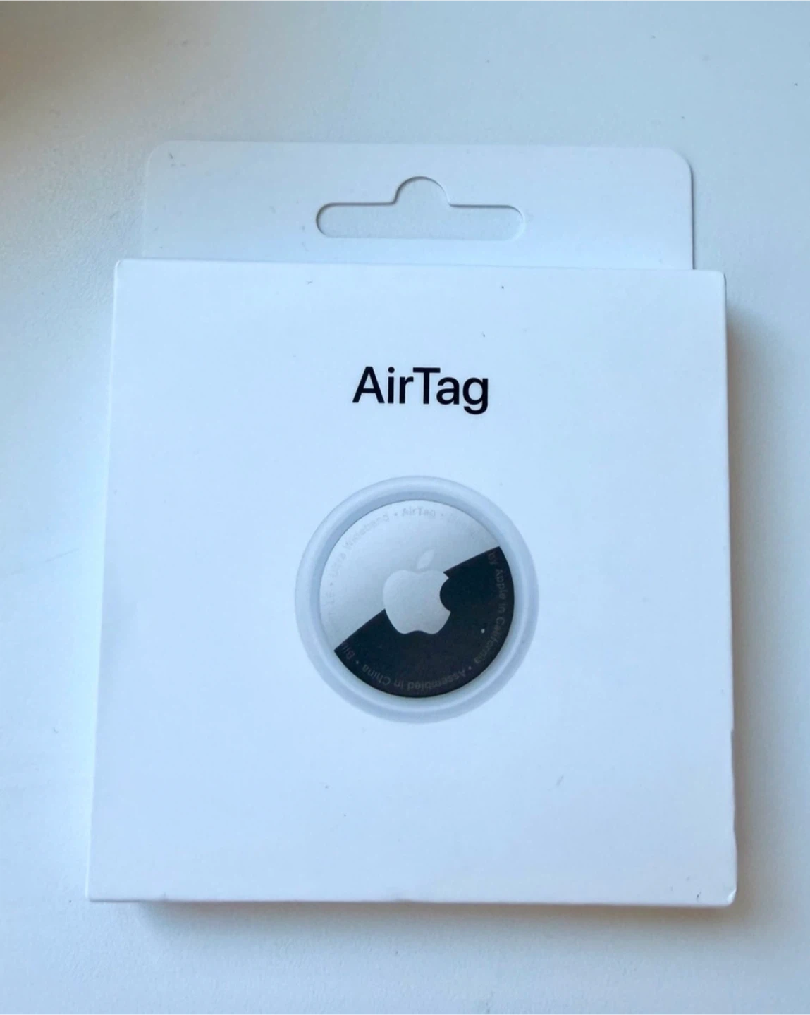 Apple AirTag- brand new