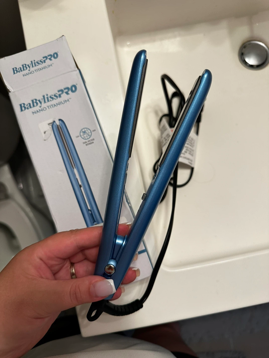 BaBylissPRO Nano Titanium Straightener