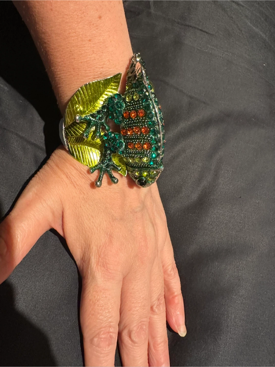 Chameleon Rhinestone Cuff Bracelet - photo 2
