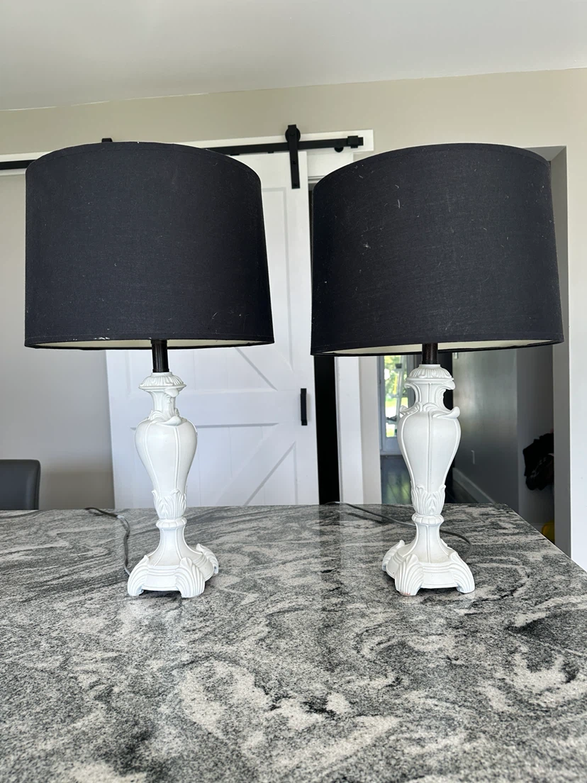 Pair of Vintage-Style Hollywood Regency Lamps (CAN DELIVER) - photo 3
