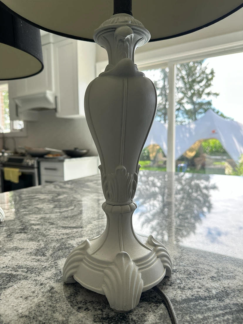 Pair of Vintage-Style Hollywood Regency Lamps (CAN DELIVER) - photo 5