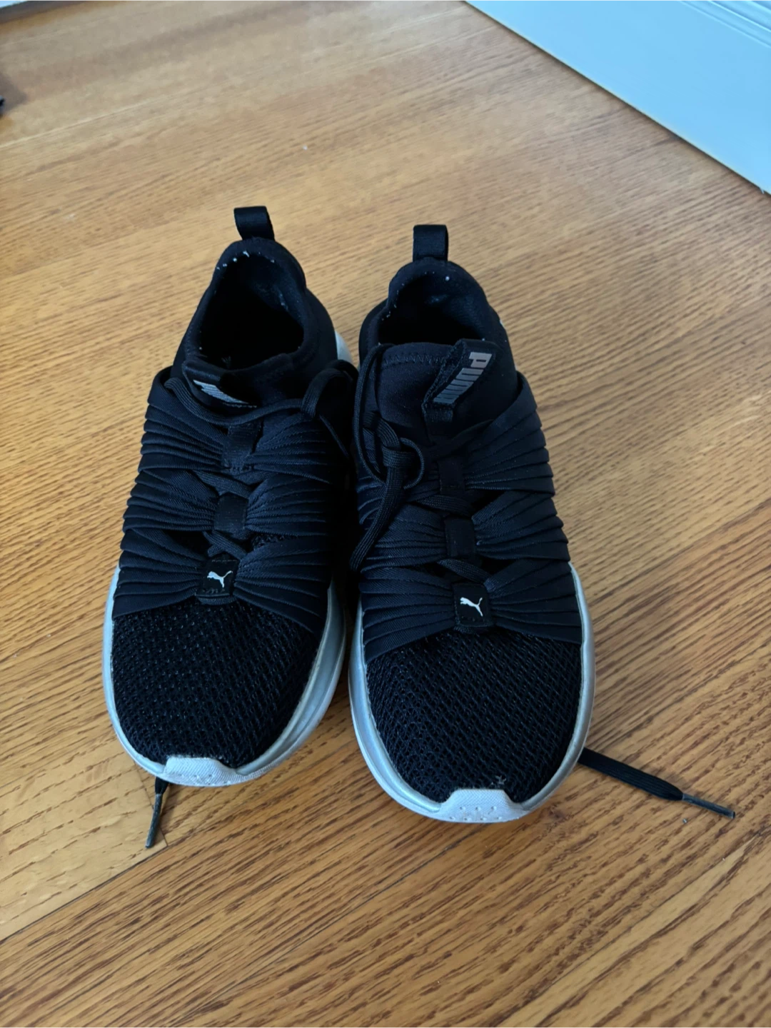 Women’s puma shoes size 7.5