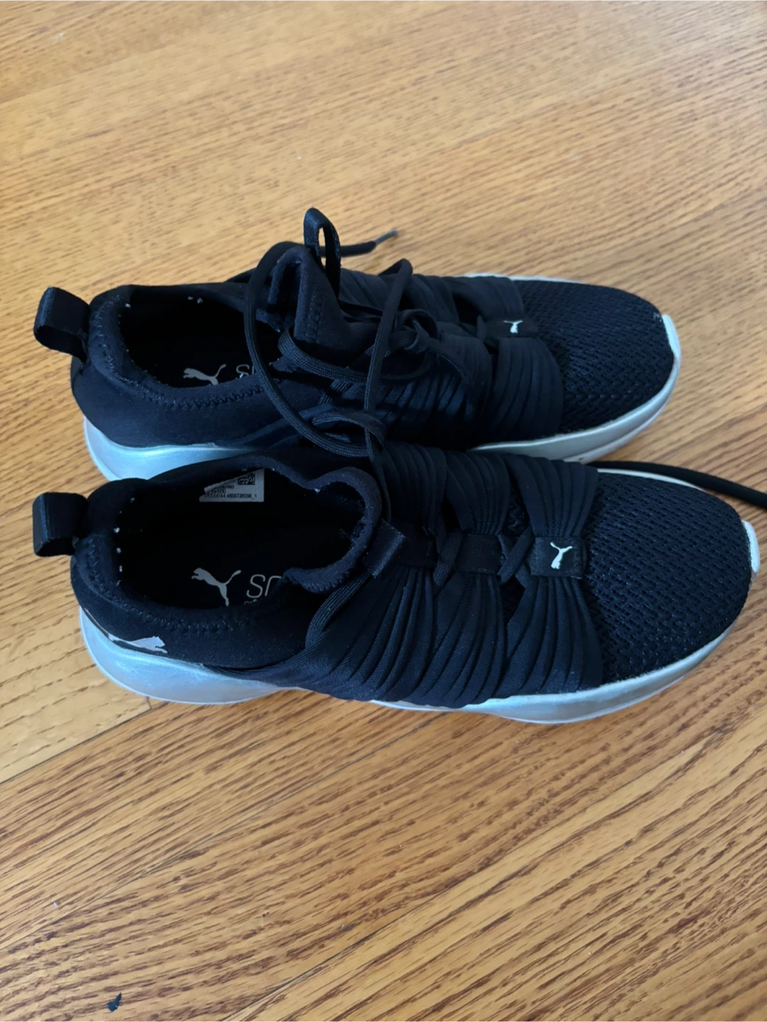 Women’s puma shoes size 7.5 - photo 3