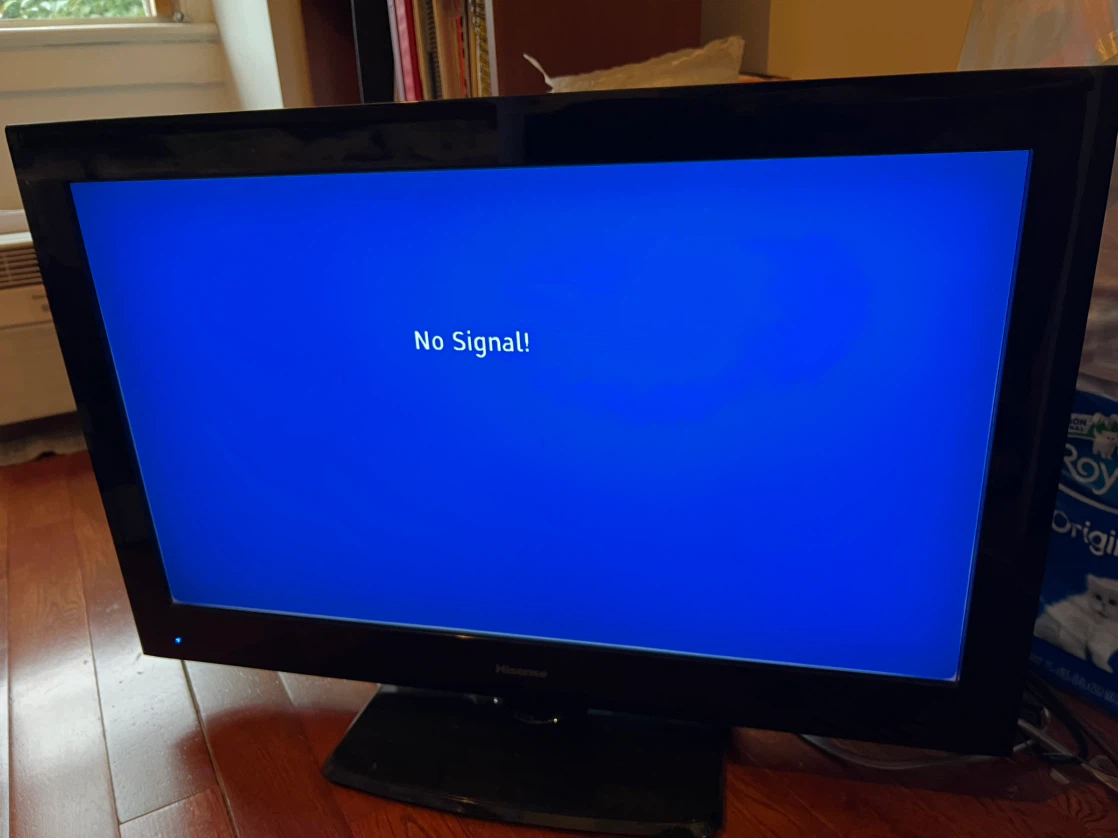 Hisense 32-inch LCD TV Model H32V77C