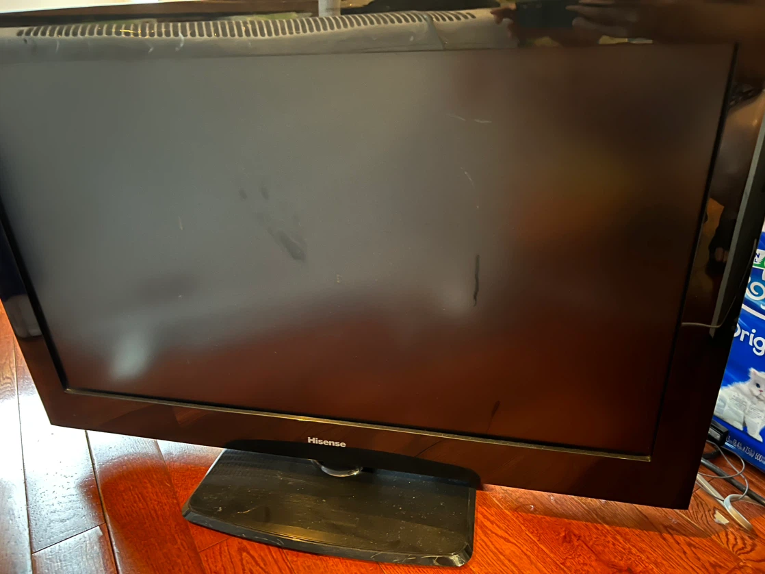Hisense 32-inch LCD TV Model H32V77C - photo 2