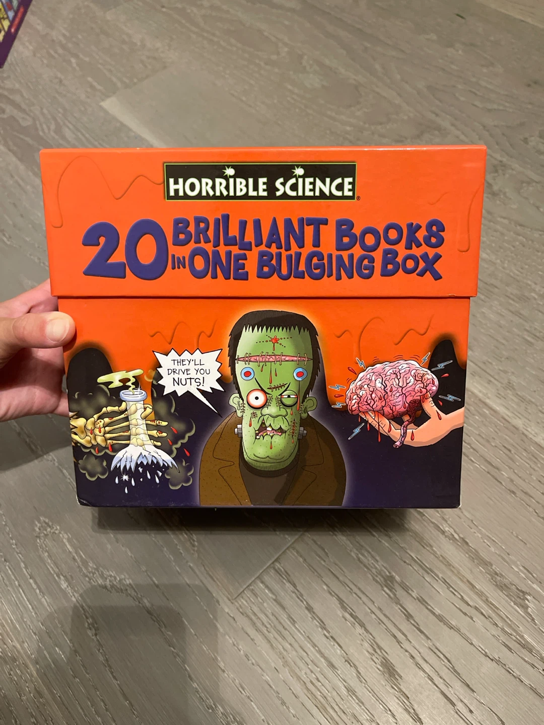 Horrible Science 20 Brilliant Books in One Bulging Box - photo 3