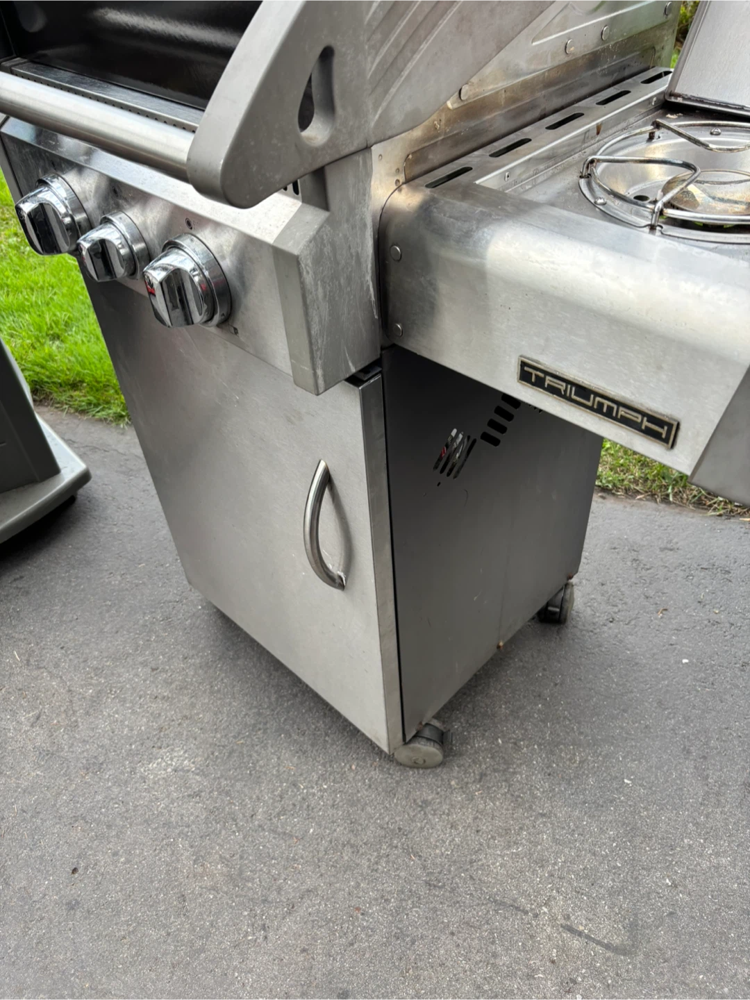Napoleon Triumph Natural Gas BBQ with Side Burner - photo 2