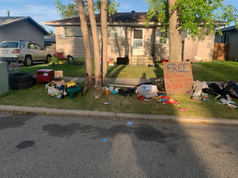 Sale 15007 61 st Nw