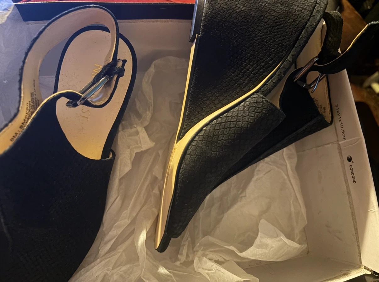 Nine West wedge sandals