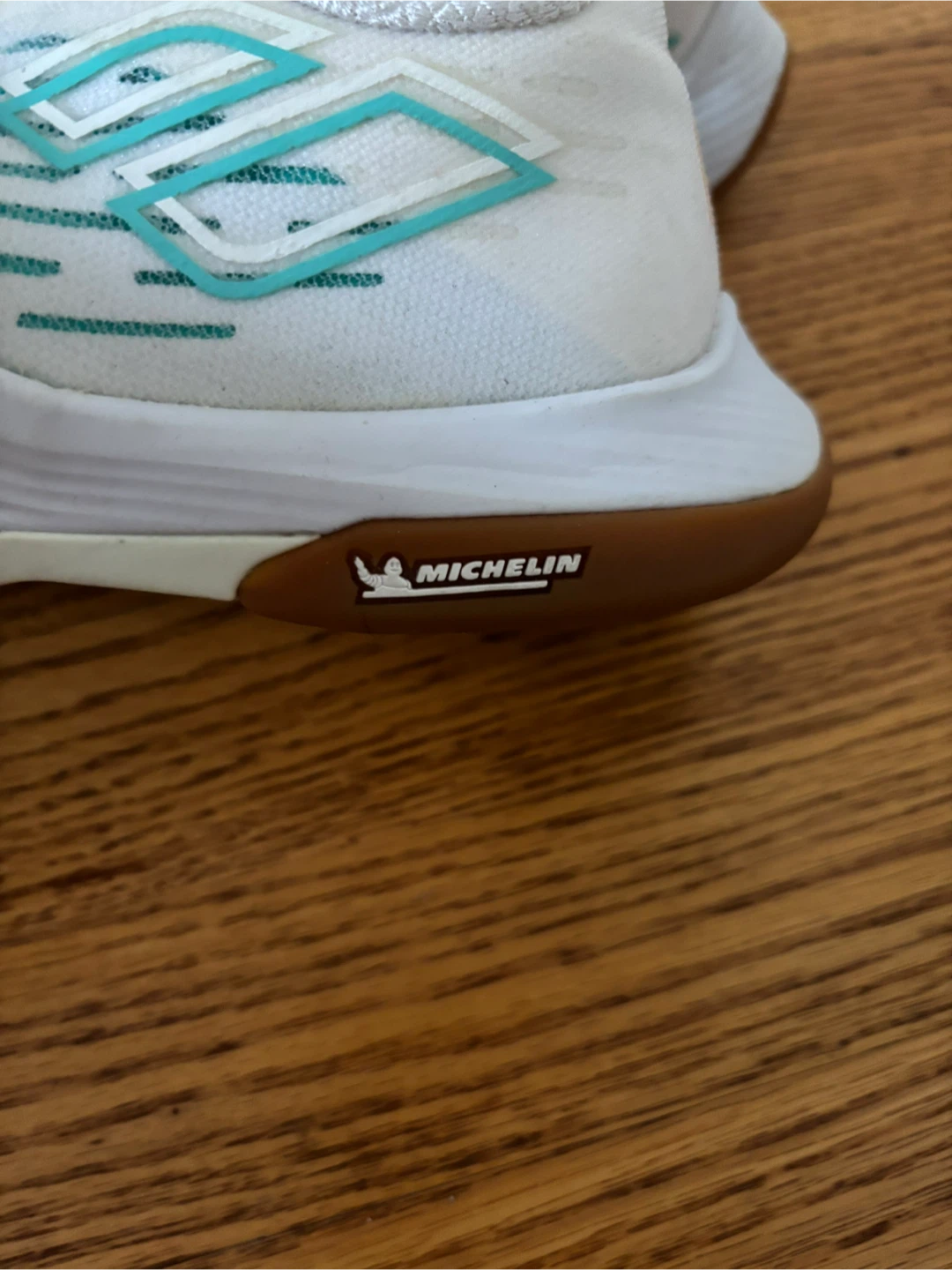 Women’s badminton shoes size 7.5 - photo 3