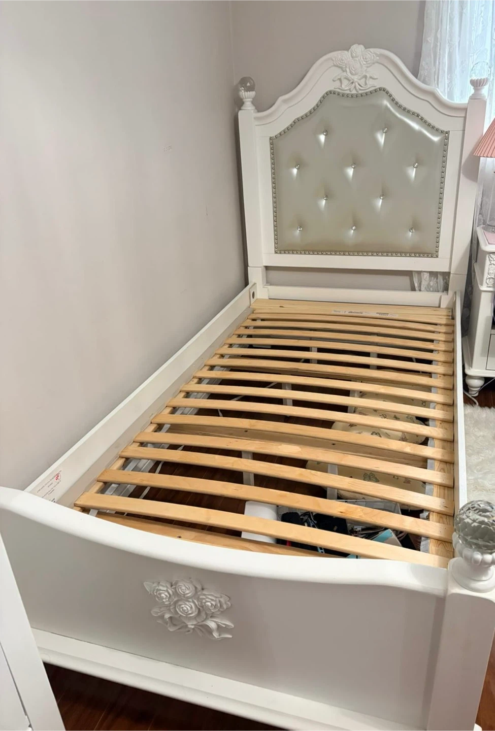 White 3-Piece Twin Bed Frame Set