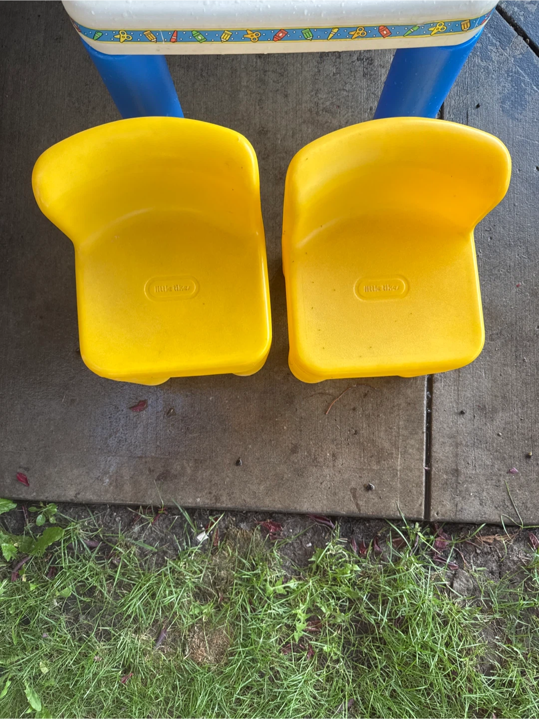 Little Tikes Kids Table and Two Chairs - photo 3