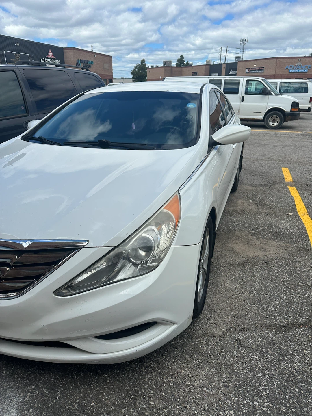 White Hyundai Sonata Sedan - photo 2