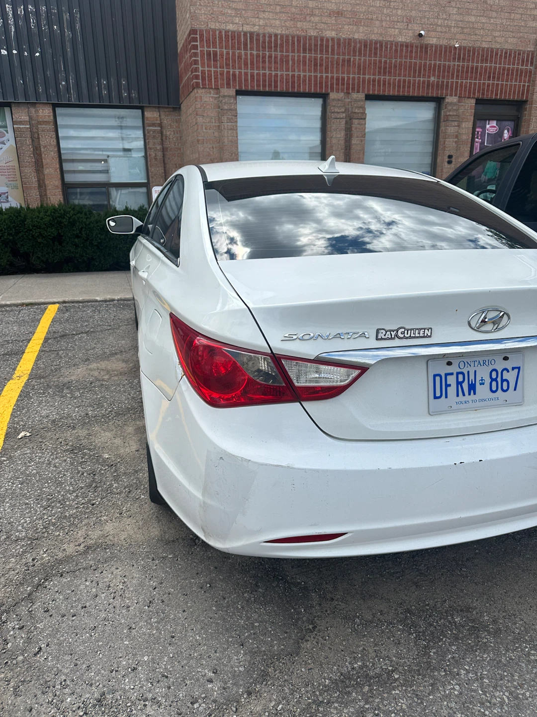 White Hyundai Sonata Sedan - photo 3