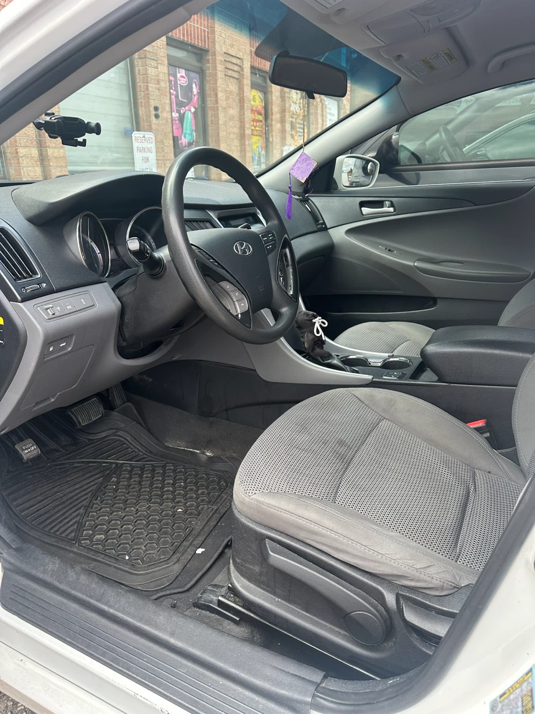 White Hyundai Sonata Sedan - photo 5