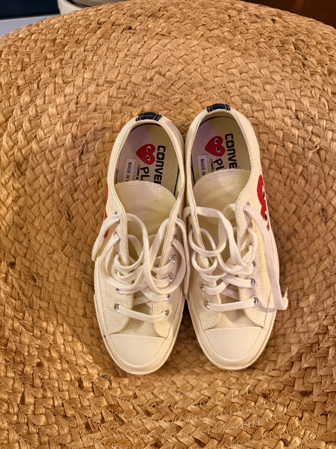 Comme des Garçons PLAY x Converse Low Top Cream
