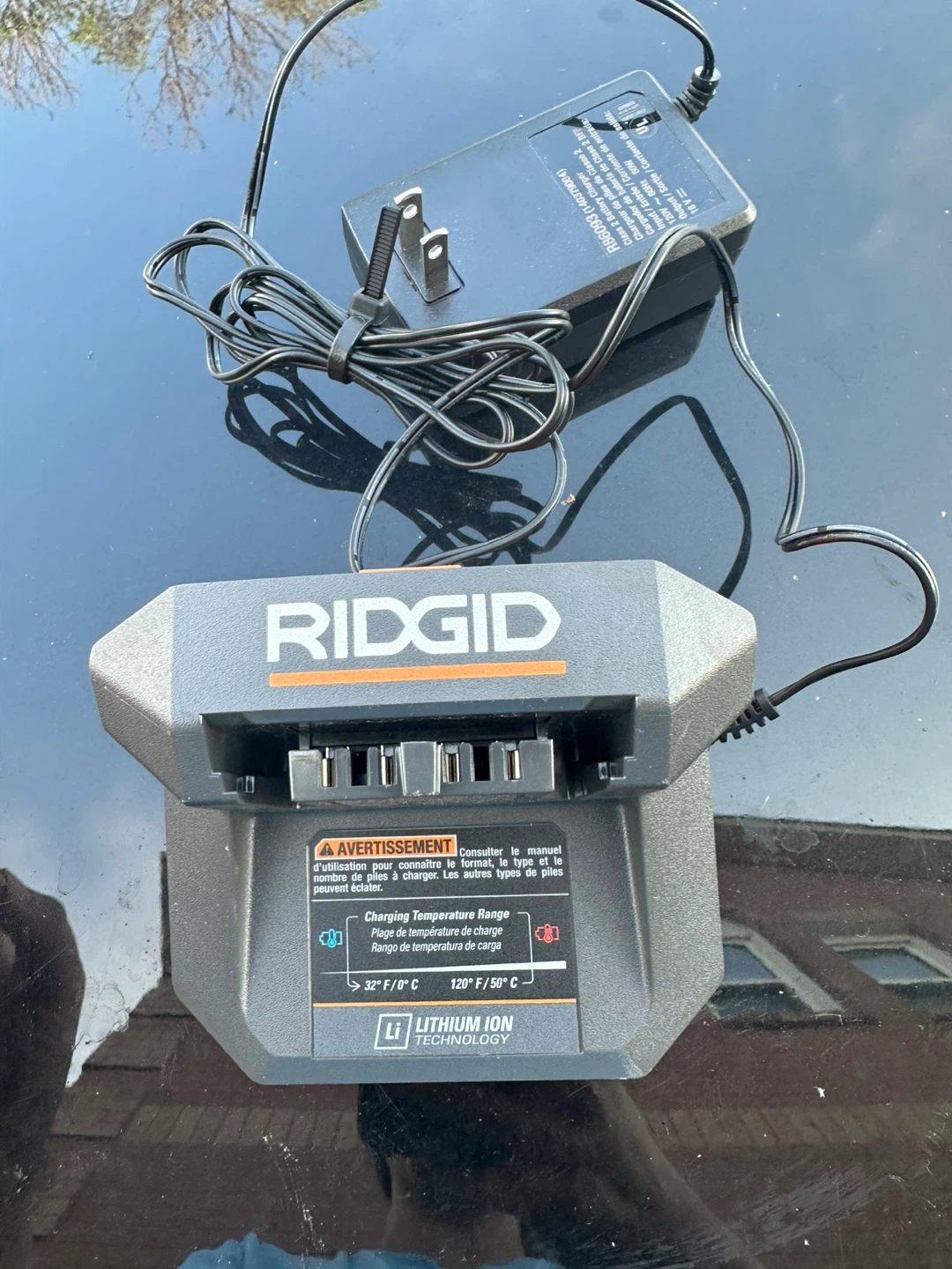 Ridgid Lithium Ion Battery Charger