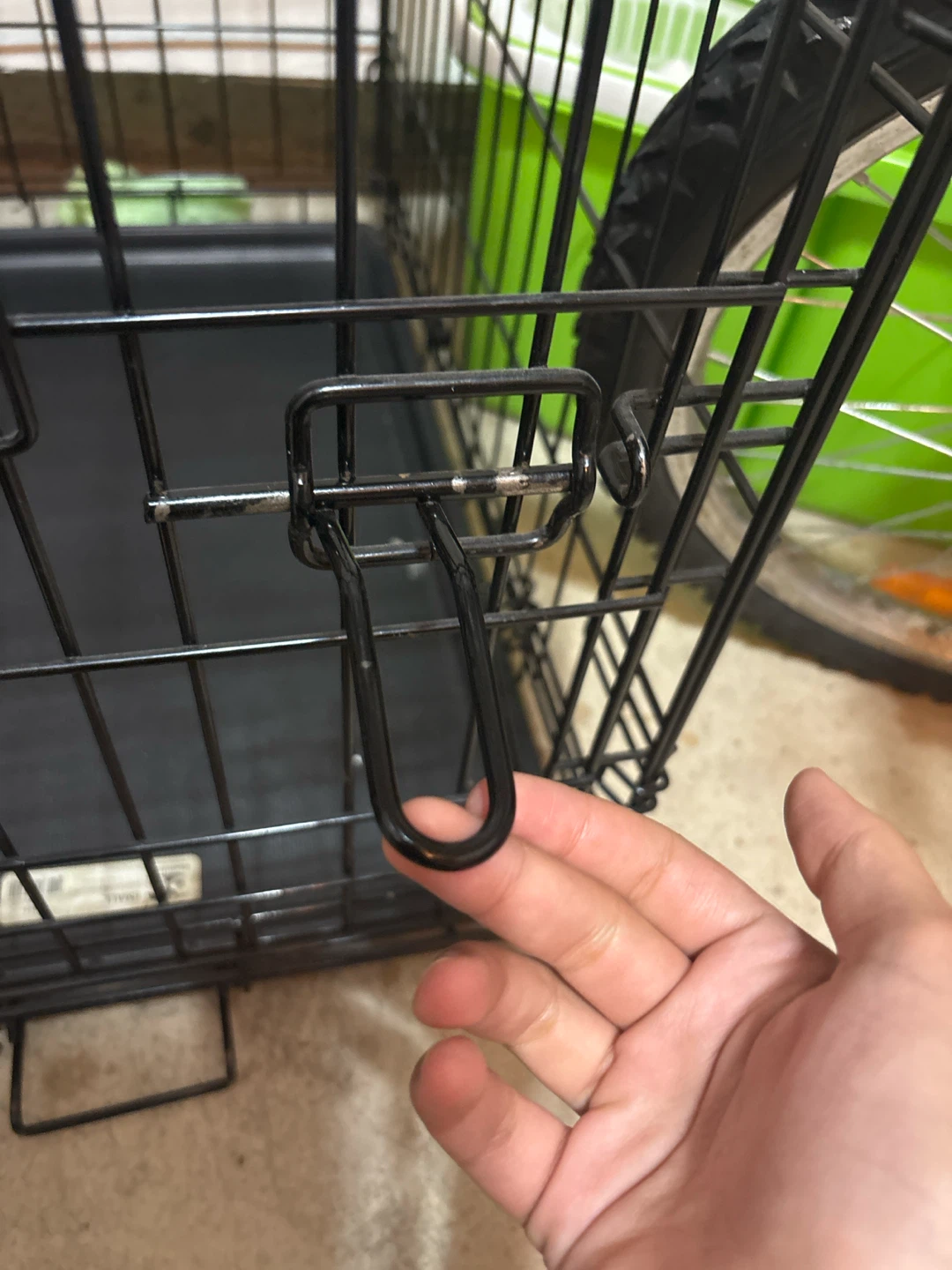 Essentials medium cage Pet Wire Crate - photo 3