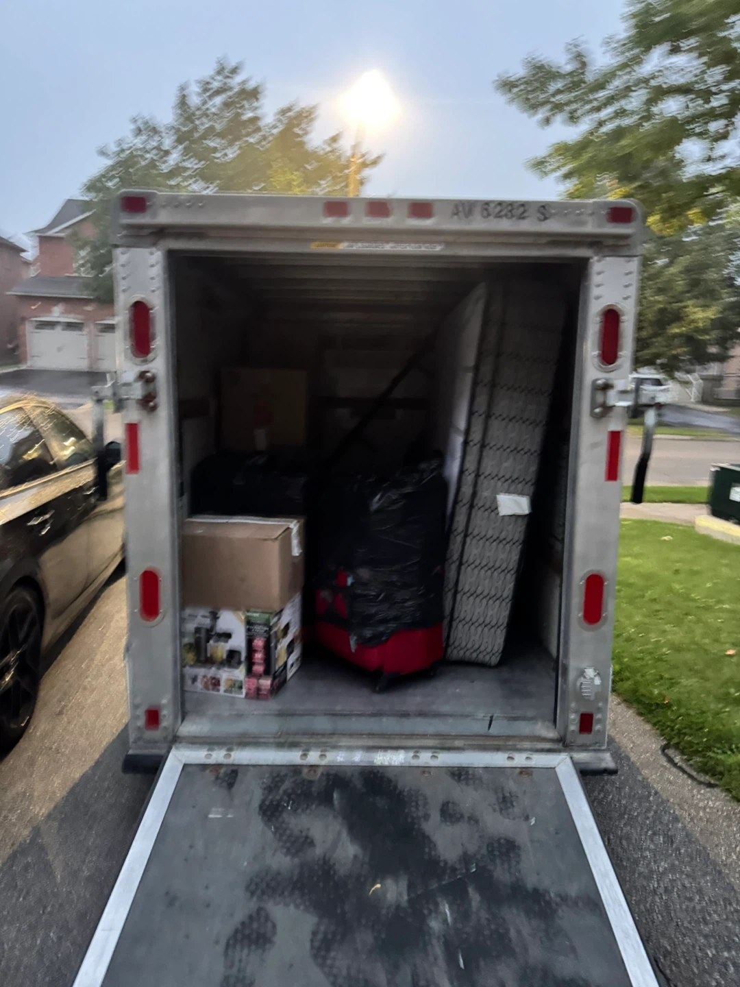 Moving and delivery truck sale - photo 2
