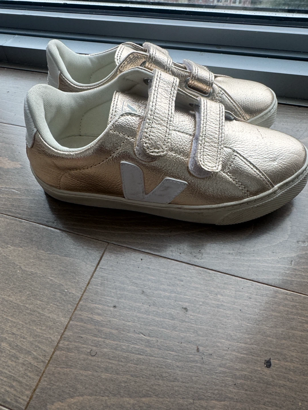 Veja Gold Metallic Sneakers - photo 3