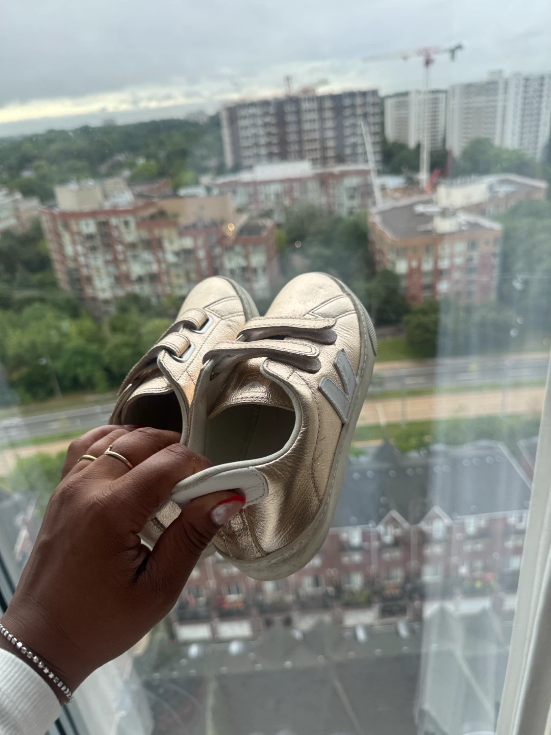 Veja Gold Metallic Sneakers - photo 5