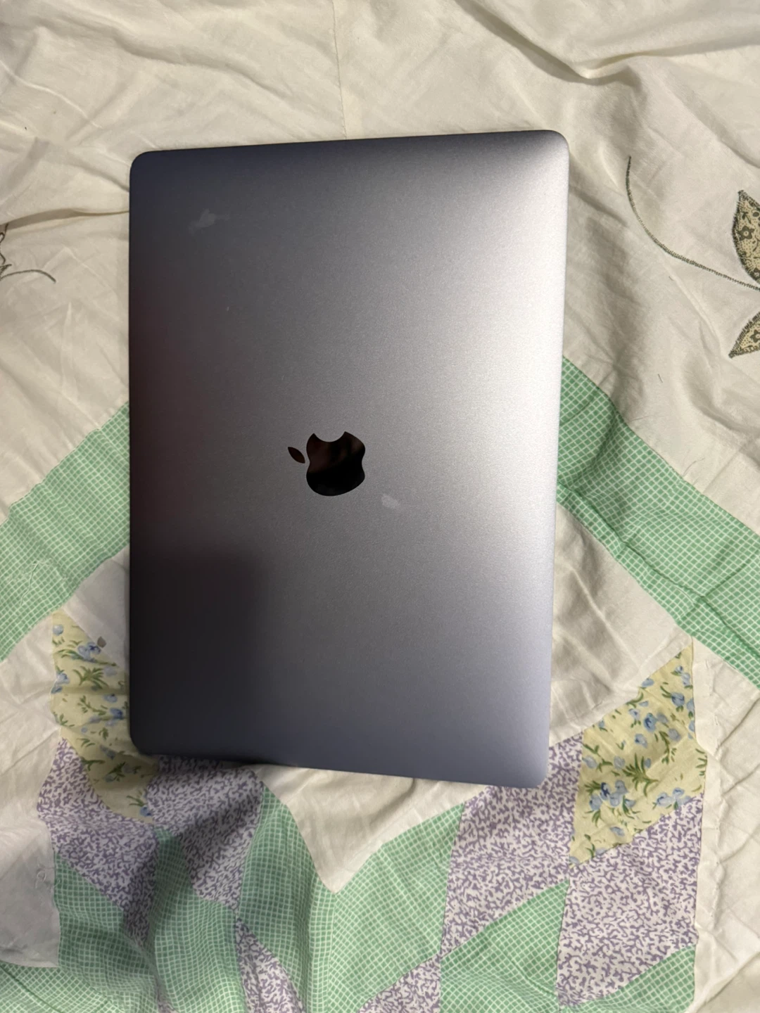 Apple MacBook Air 13-inch (2020) - photo 2