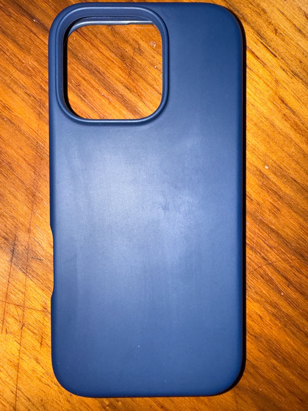 Elago iPhone 16 Pro Silicone Case