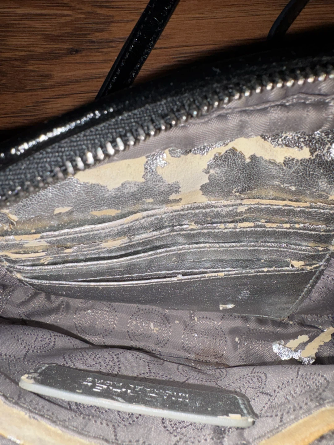 Michael Kors Black Patent Leather Crossbody Bag - photo 3