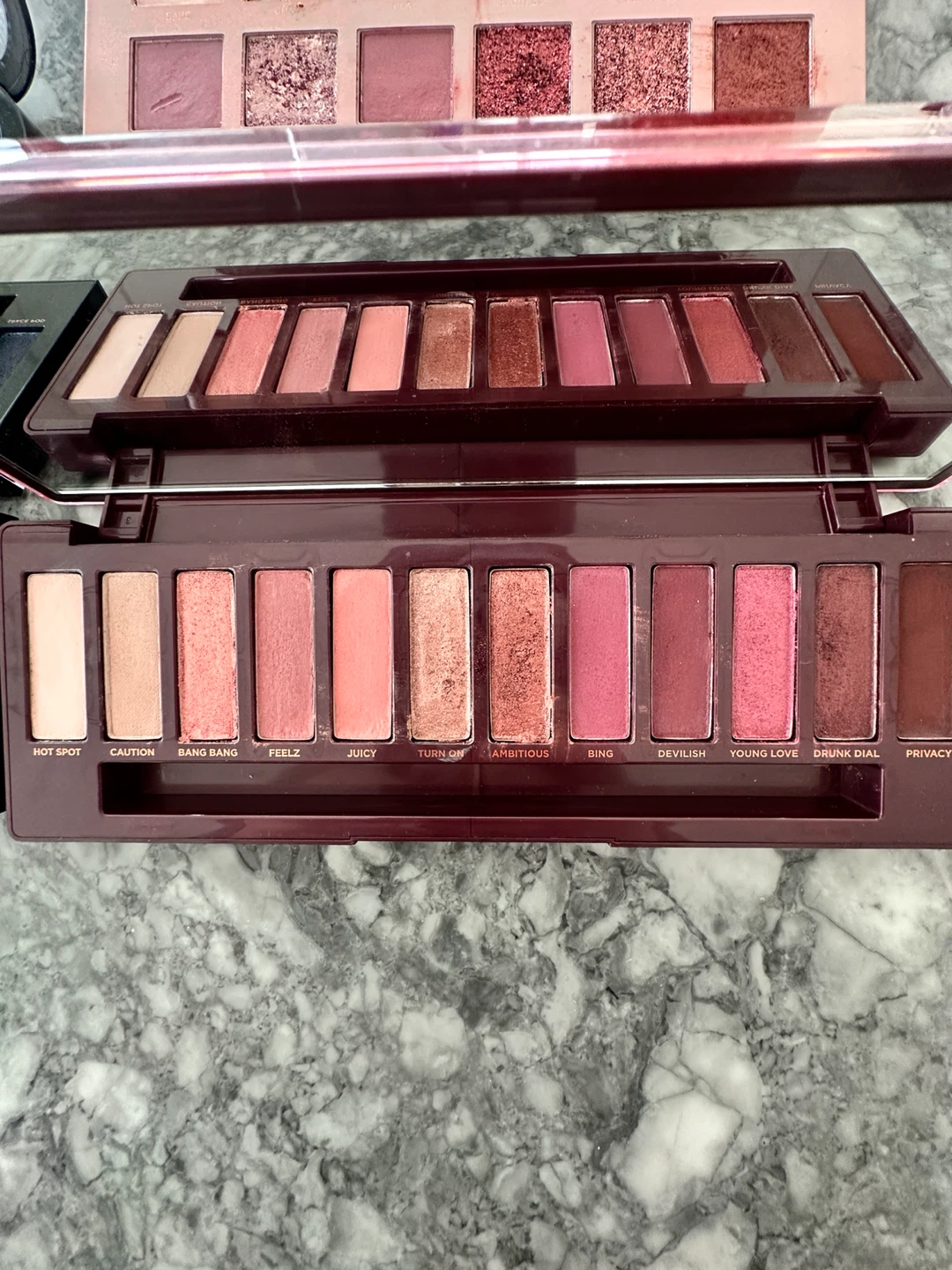 Assorted eyeshadow bundle - photo 3