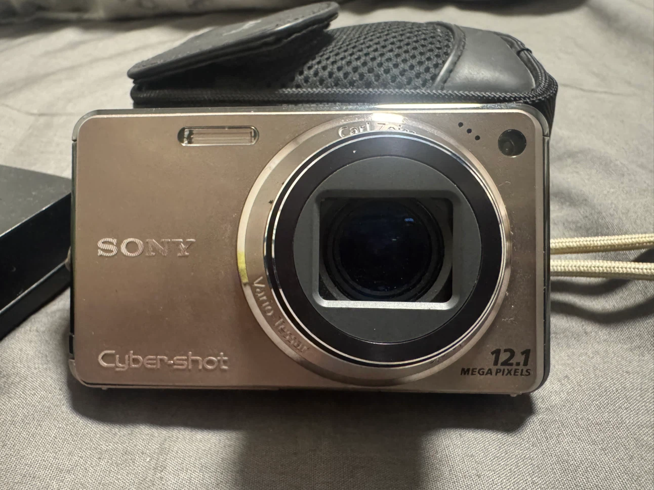Sony Cyber-shot 12.1 MP Digital Camera