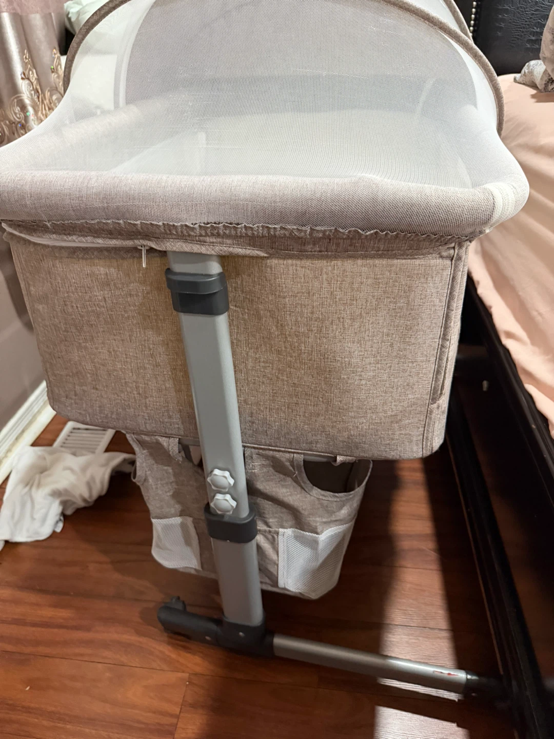 Portable Bassinet with Mosquito Net - photo 3