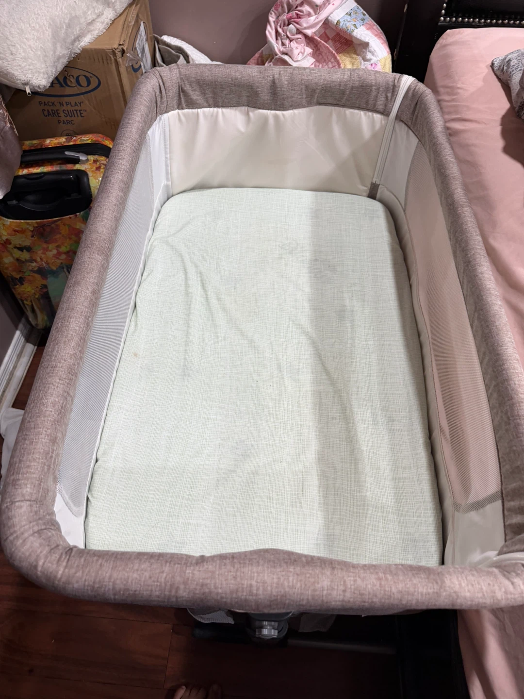 Portable Bassinet with Mosquito Net - photo 5