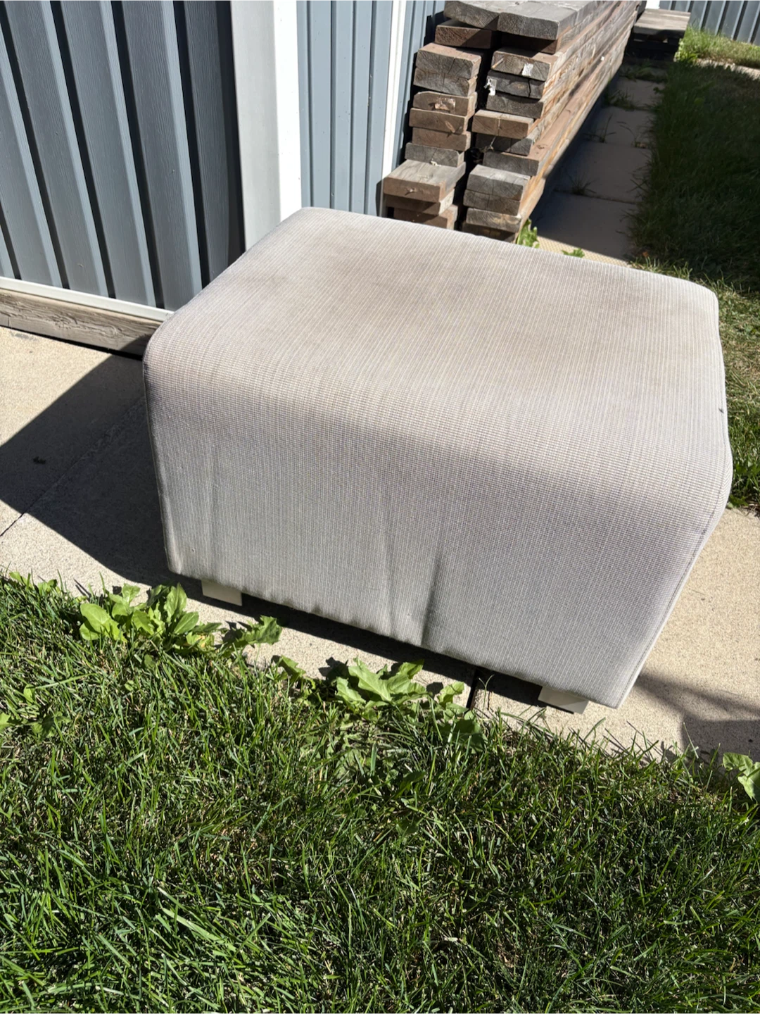Bench 17.5” tall, seat 24” wide x 19” deep - photo 3
